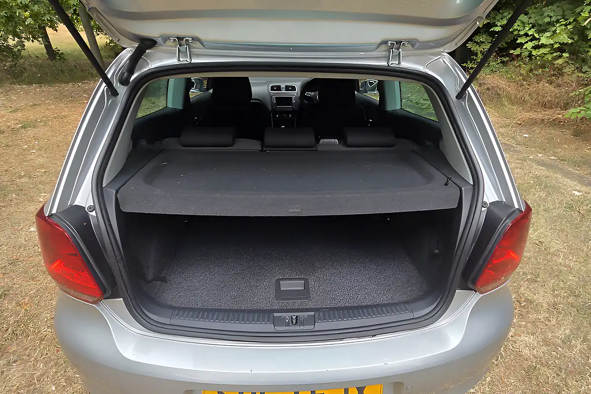 Used 2013 Volkswagen Polo Match Edition Silver - Interior and Exterior details 10