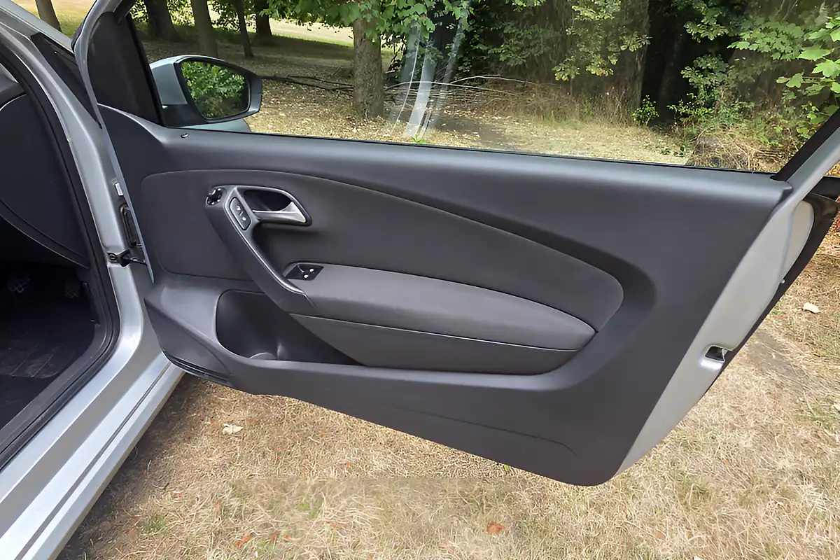 Used 2013 Volkswagen Polo Match Edition Silver - Interior and Exterior details 12