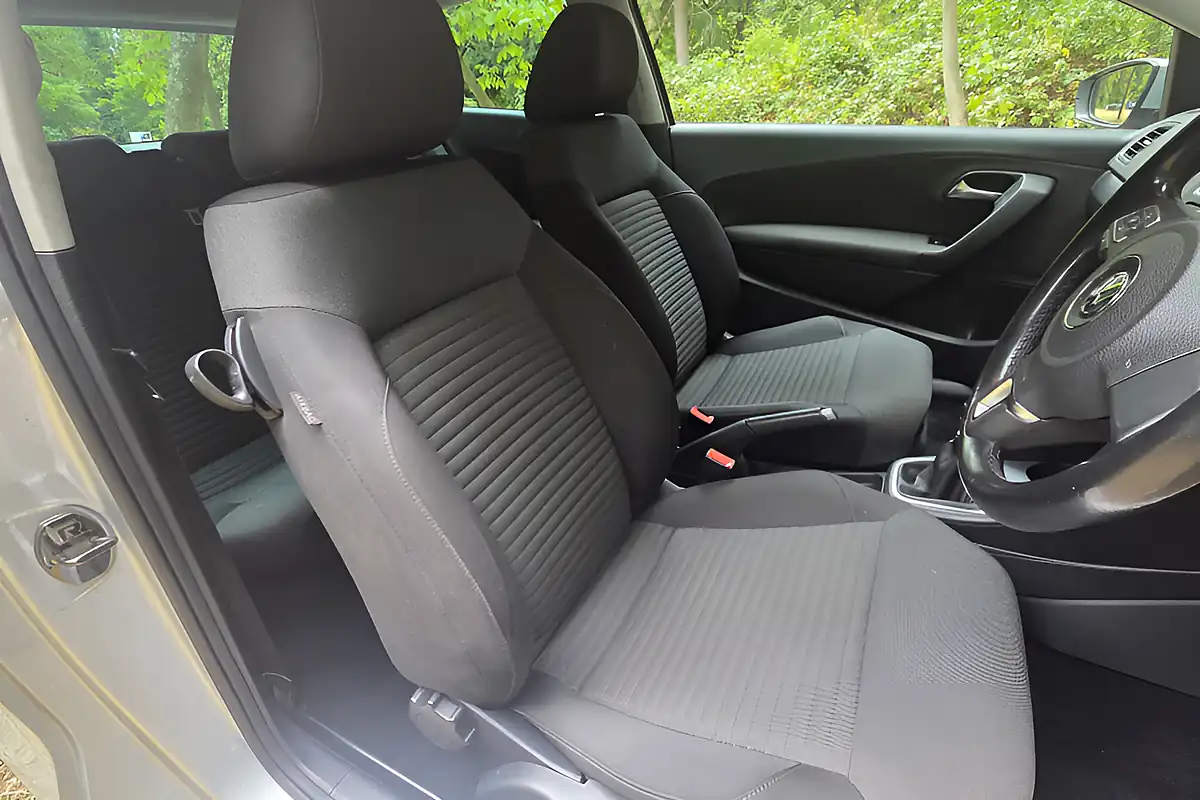 Used 2013 Volkswagen Polo Match Edition Silver - Interior and Exterior details 15