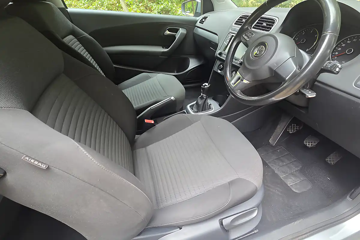 Used 2013 Volkswagen Polo Match Edition Silver - Interior and Exterior details 17