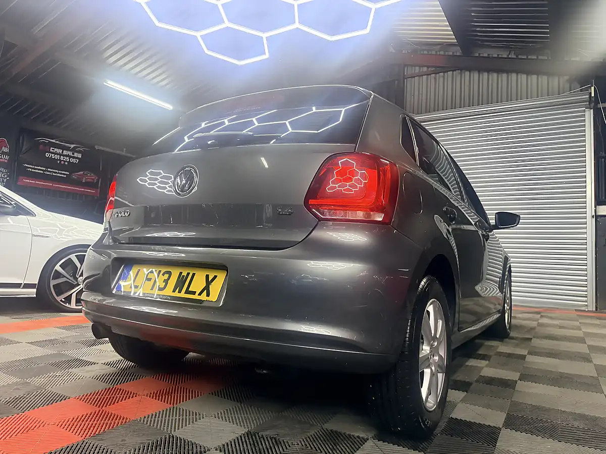 Used 2013 Volkswagen Polo Match Grey - Interior and Exterior details 10