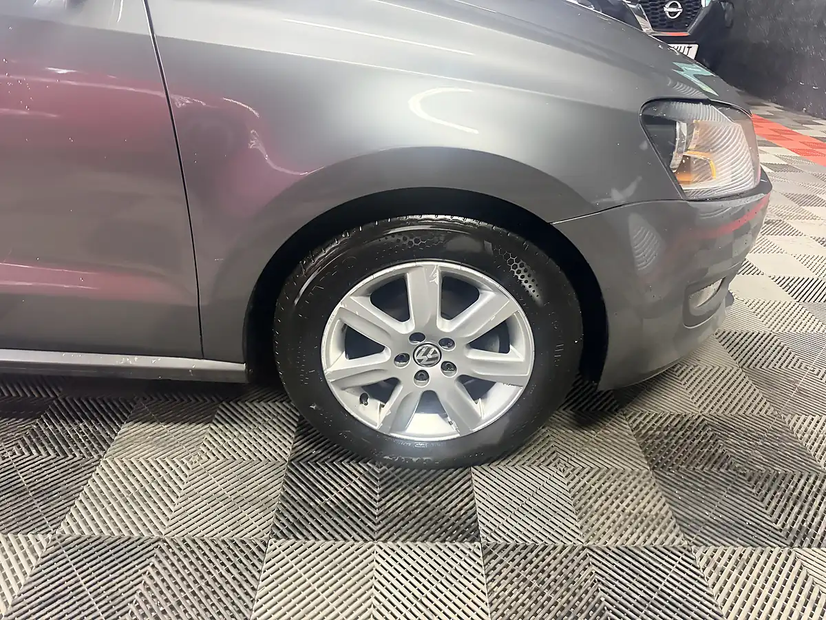 Used 2013 Volkswagen Polo Match Grey - Interior and Exterior details 13