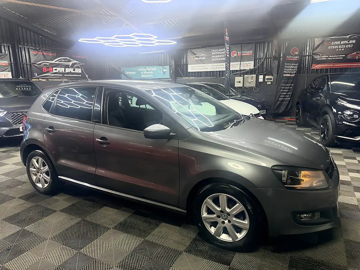 Used 2013 Volkswagen Polo Match Grey - Interior and Exterior details 3