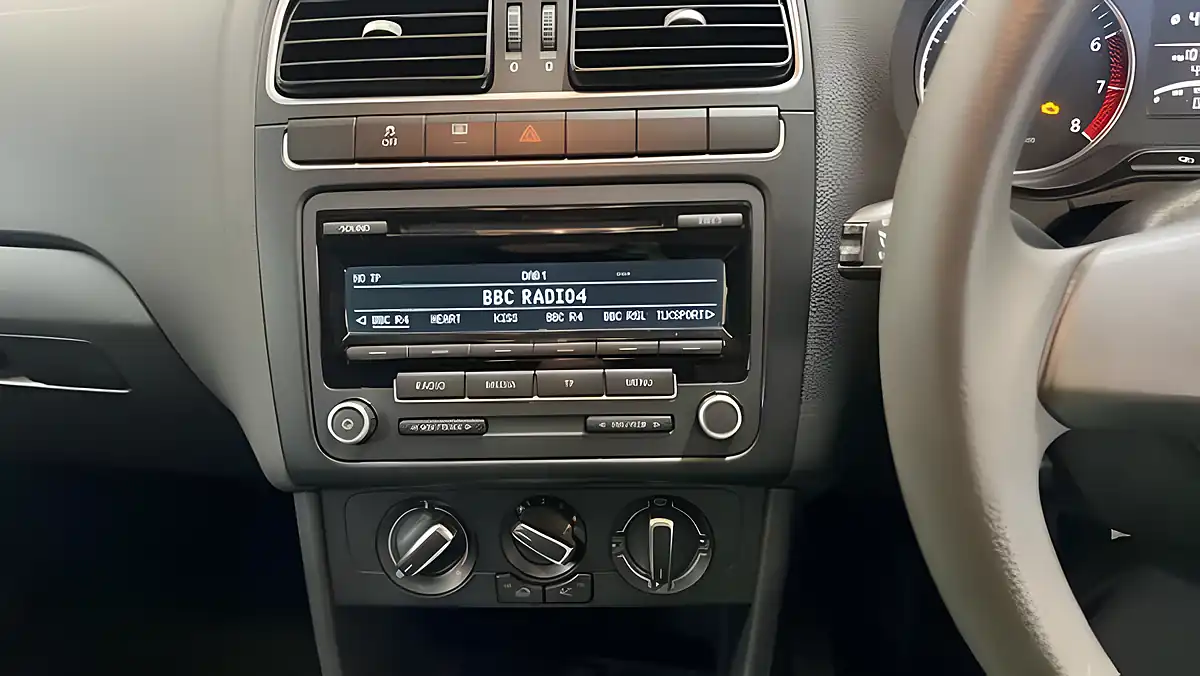 Used 2013 Volkswagen Polo Match Red - Interior and Exterior details 10