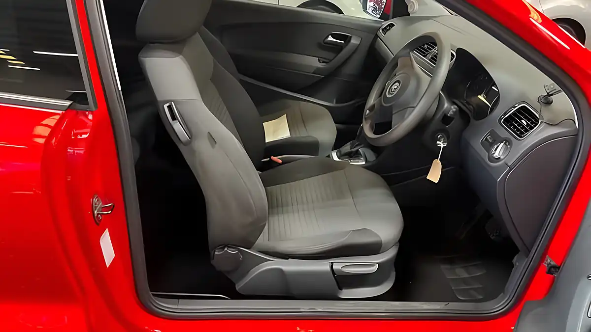 Used 2013 Volkswagen Polo Match Red - Interior and Exterior details 8