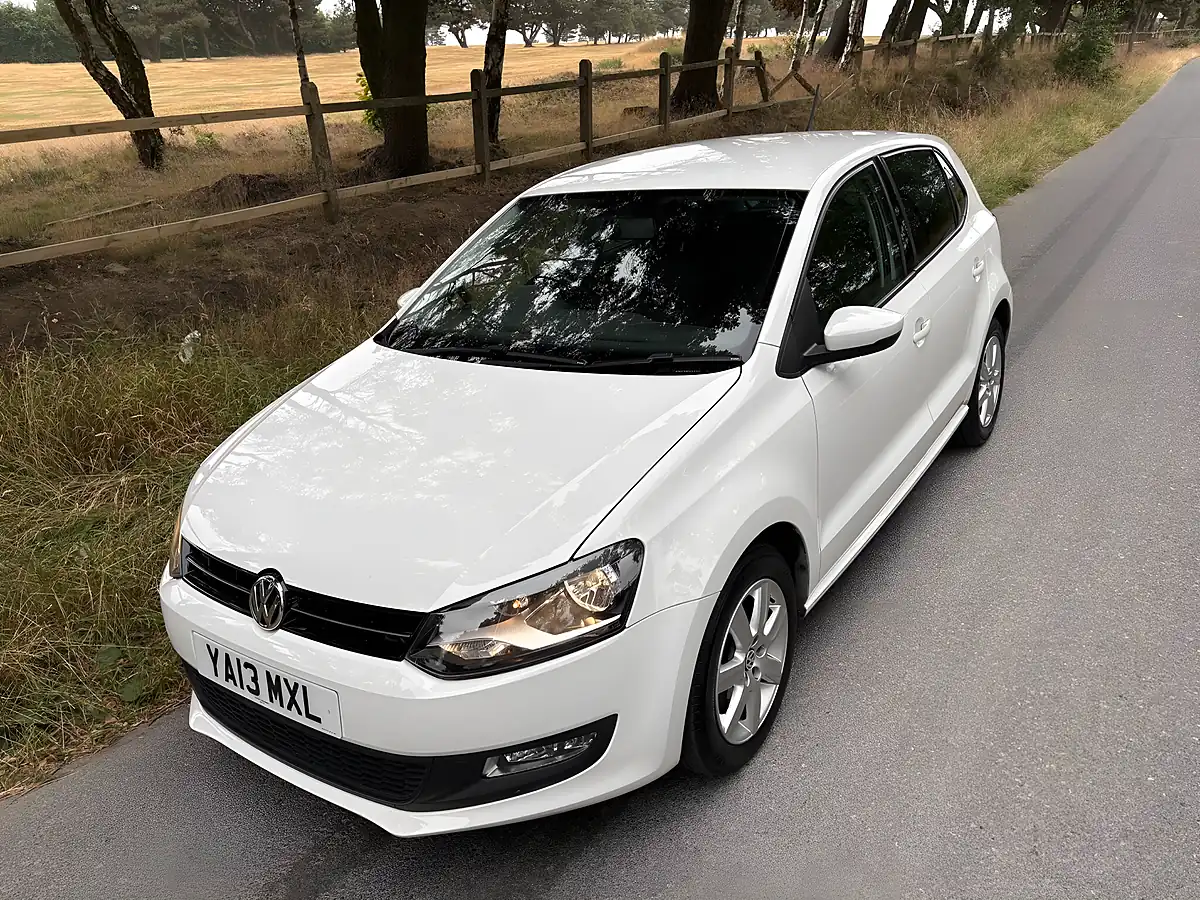 Used 2013 Volkswagen Polo Match White - Interior and Exterior details 12