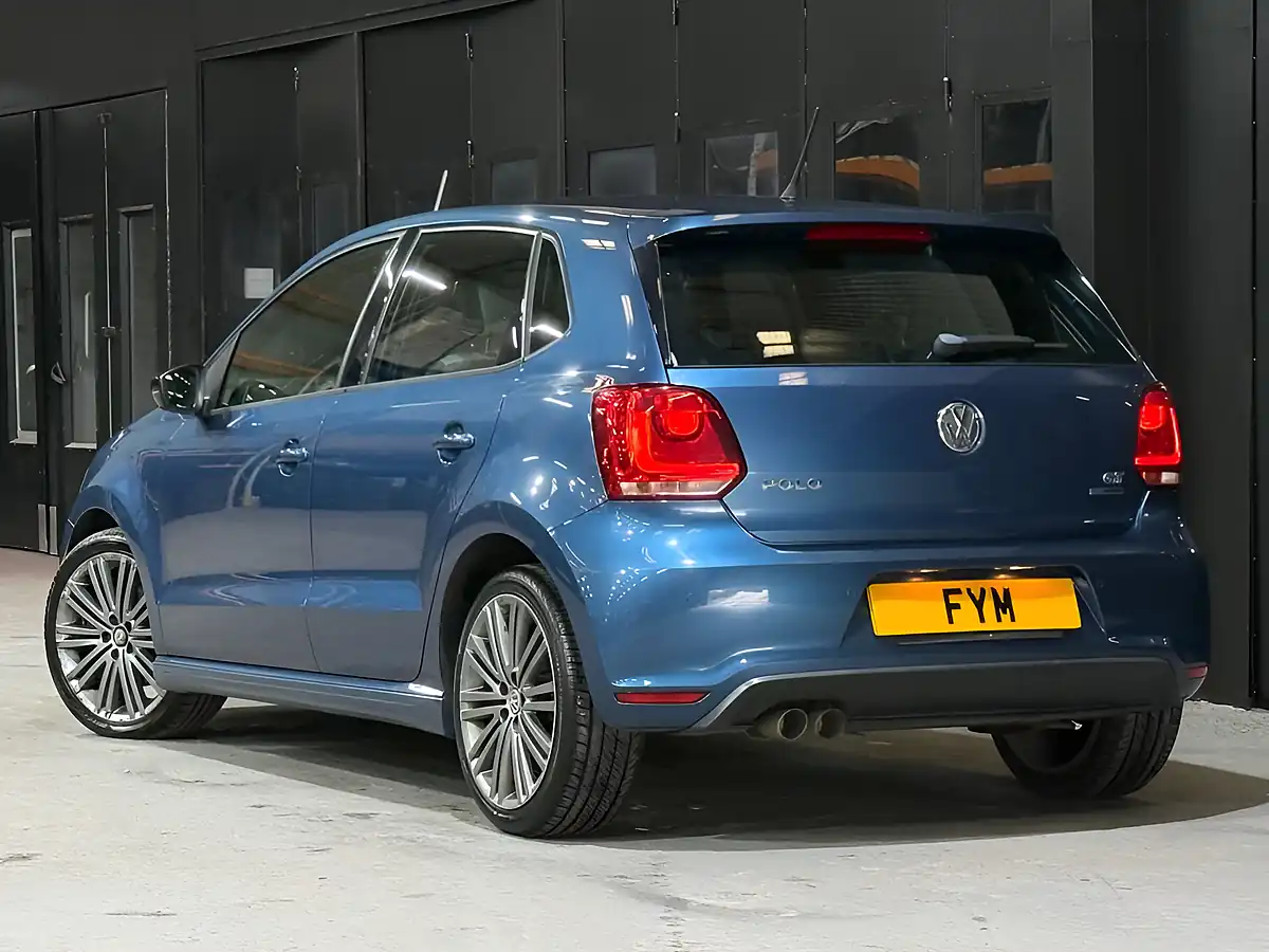 Used 2013 Volkswagen Polo Se Design Blue - Interior and Exterior details 4