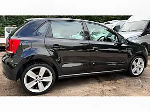 Used 2013 Volkswagen Polo Sel Black - Interior and Exterior details 7