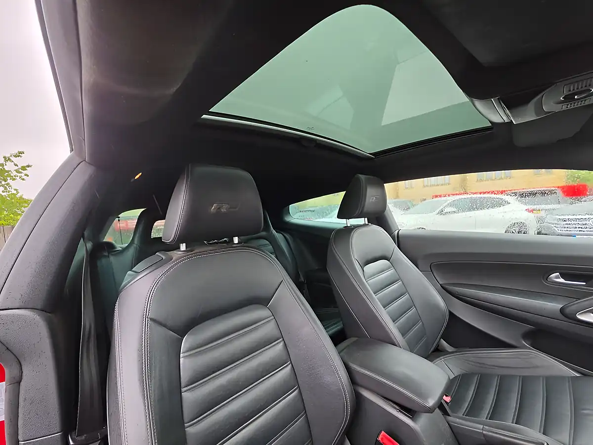 Used 2013 Volkswagen Scirocco R-Line Red - Interior and Exterior details 2