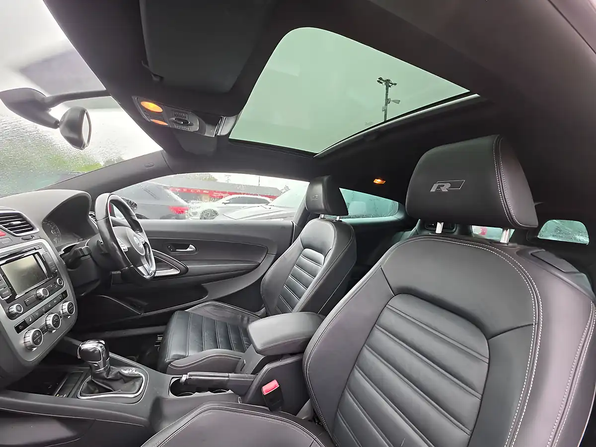 Used 2013 Volkswagen Scirocco R-Line Red - Interior and Exterior details 4