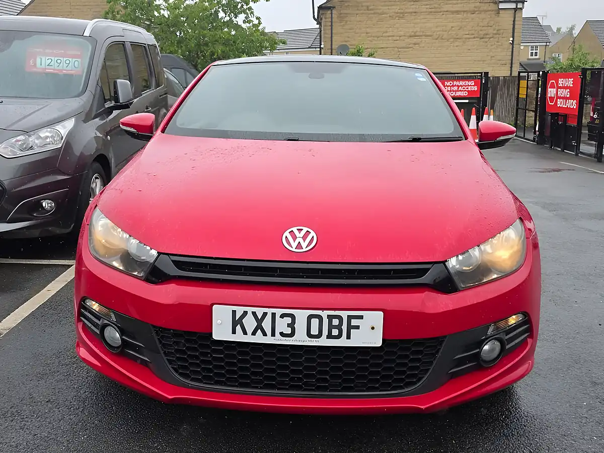 Used 2013 Volkswagen Scirocco R-Line Red - Interior and Exterior details 9