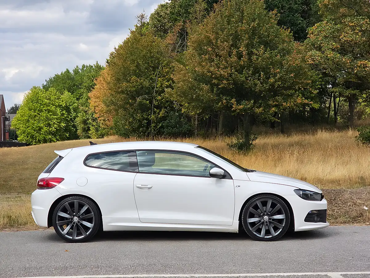 Used 2013 Volkswagen Scirocco R-Line White - Interior and Exterior details 8