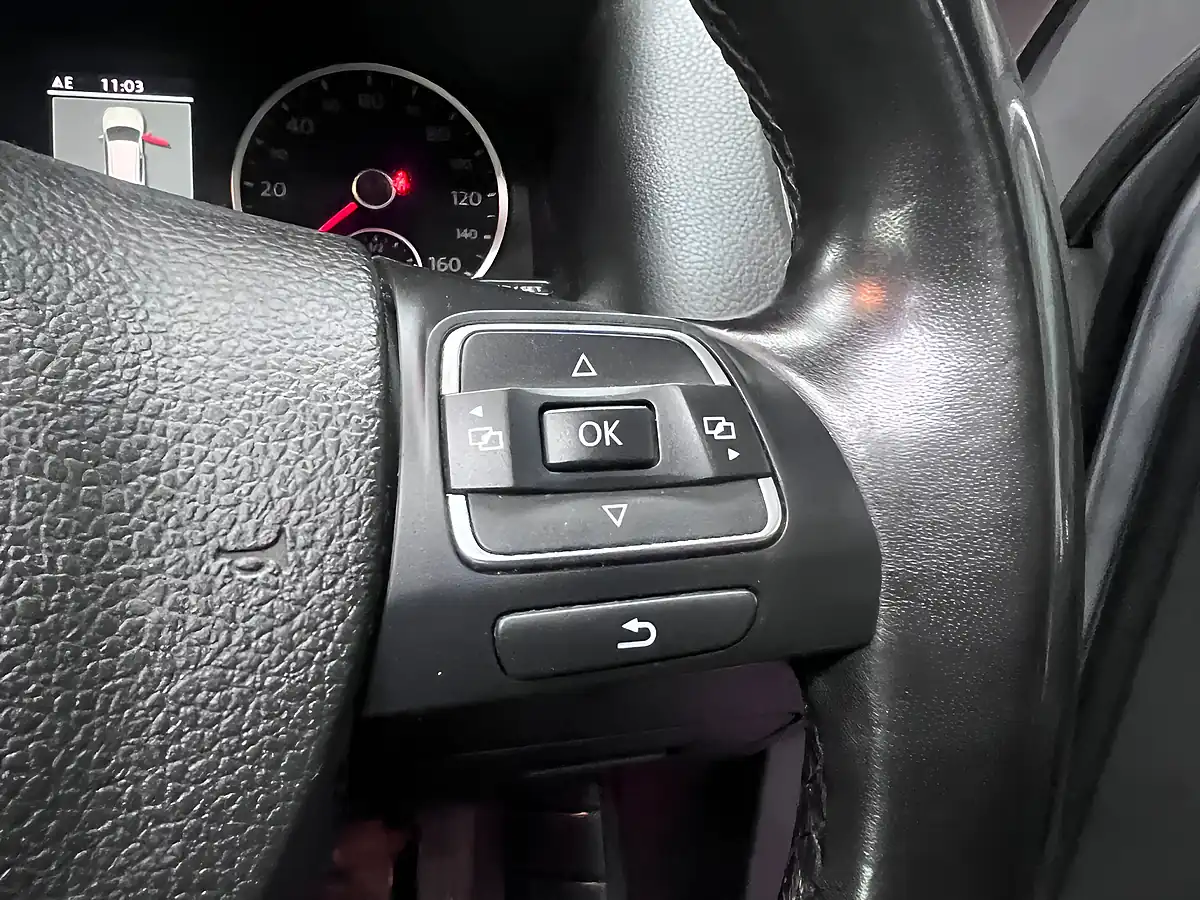 Used 2013 Volkswagen Scirocco R White - Interior and Exterior details 18