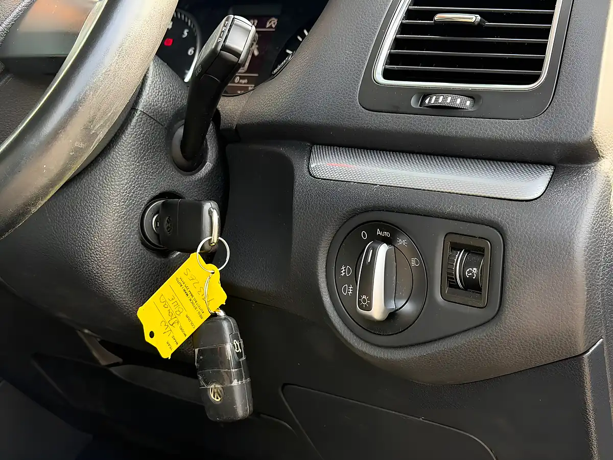 Used 2013 Volkswagen Sharan Bluemotion Tech Se Blue - Interior and Exterior details 12