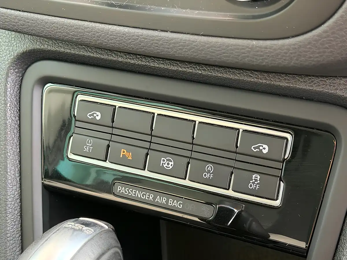 Used 2013 Volkswagen Sharan Bluemotion Tech Se Blue - Interior and Exterior details 13