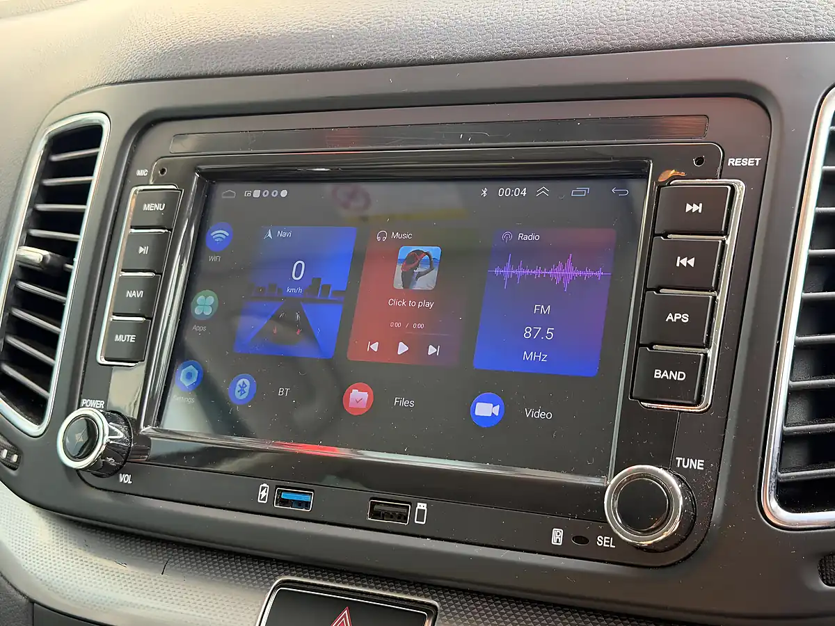 Used 2013 Volkswagen Sharan Bluemotion Tech Se Blue - Interior and Exterior details 14