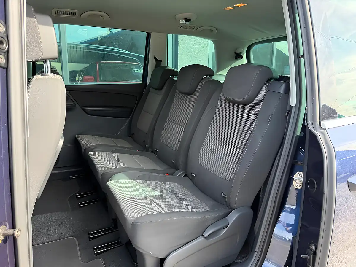 Used 2013 Volkswagen Sharan Bluemotion Tech Se Blue - Interior and Exterior details 16