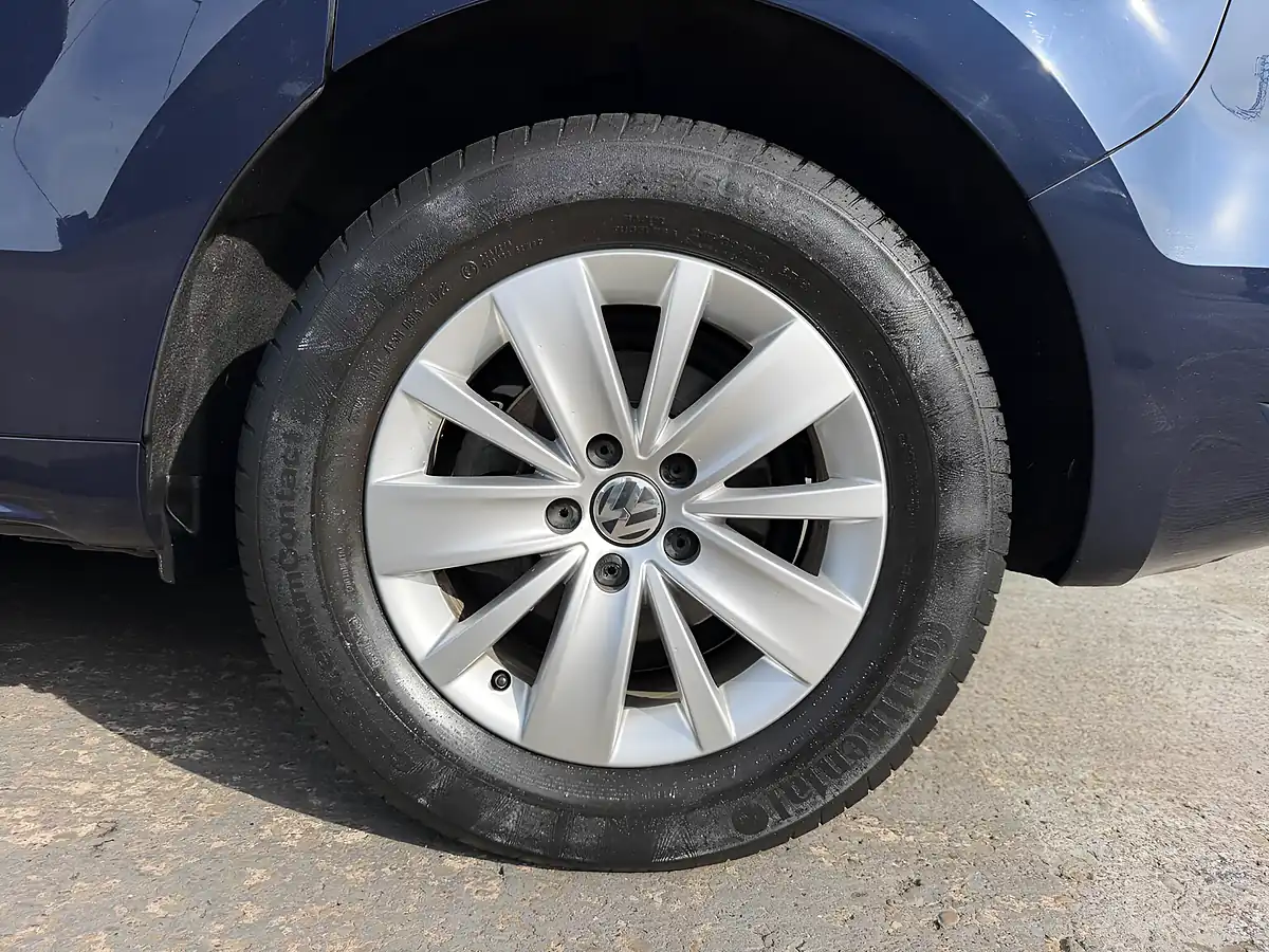 Used 2013 Volkswagen Sharan Bluemotion Tech Se Blue - Interior and Exterior details 19
