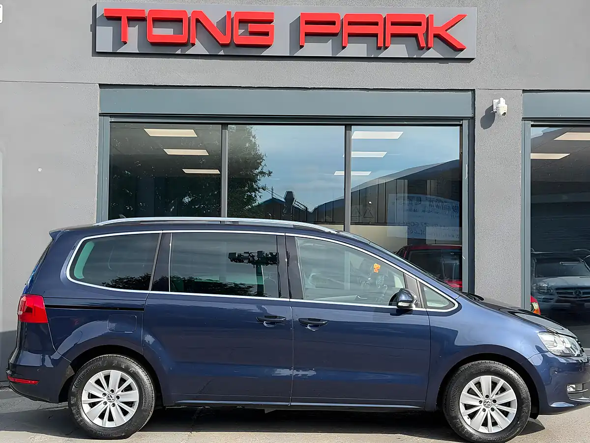 Used 2013 Volkswagen Sharan Bluemotion Tech Se Blue - Interior and Exterior details 8