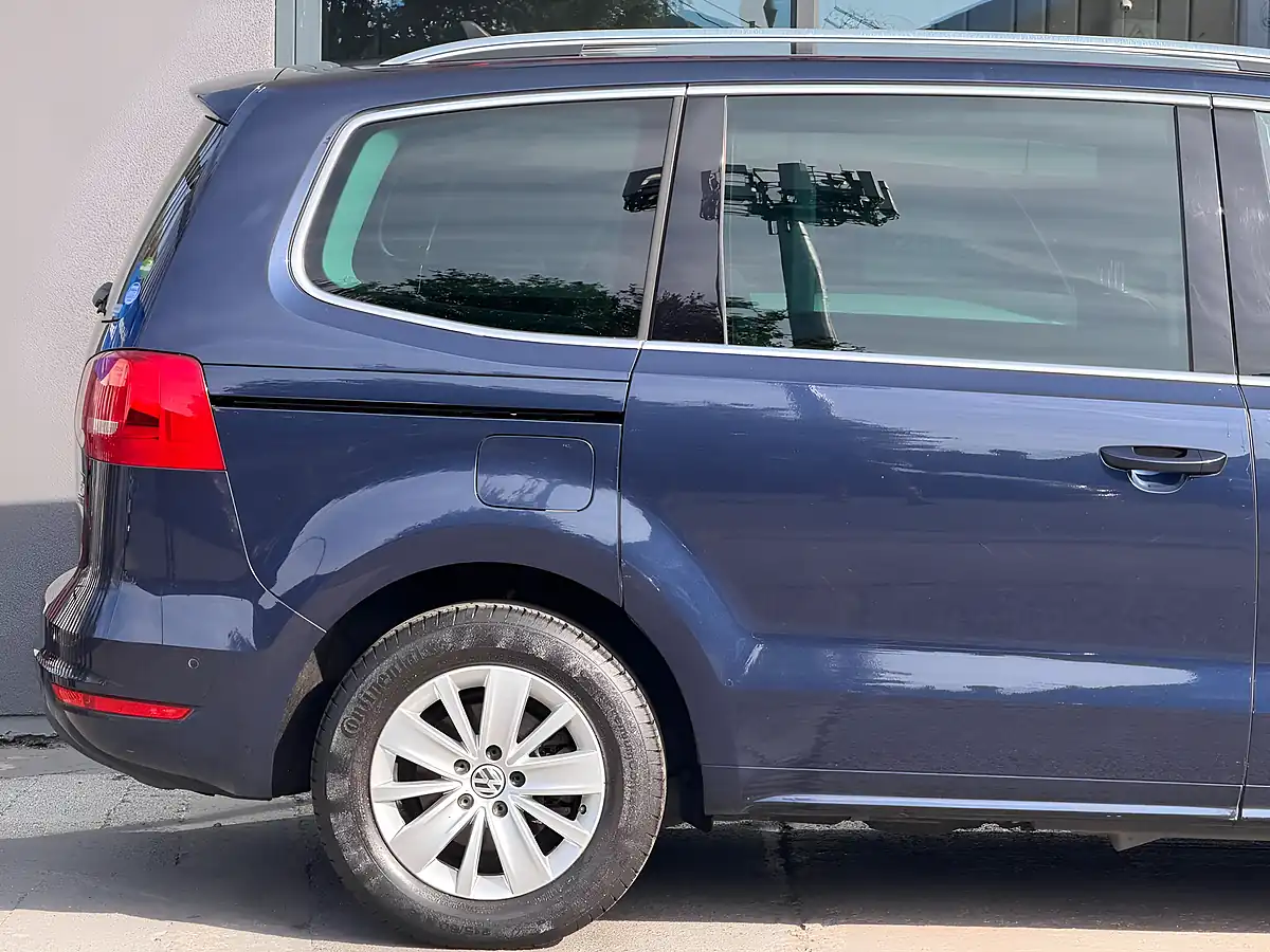 Used 2013 Volkswagen Sharan Bluemotion Tech Se Blue - Interior and Exterior details 9