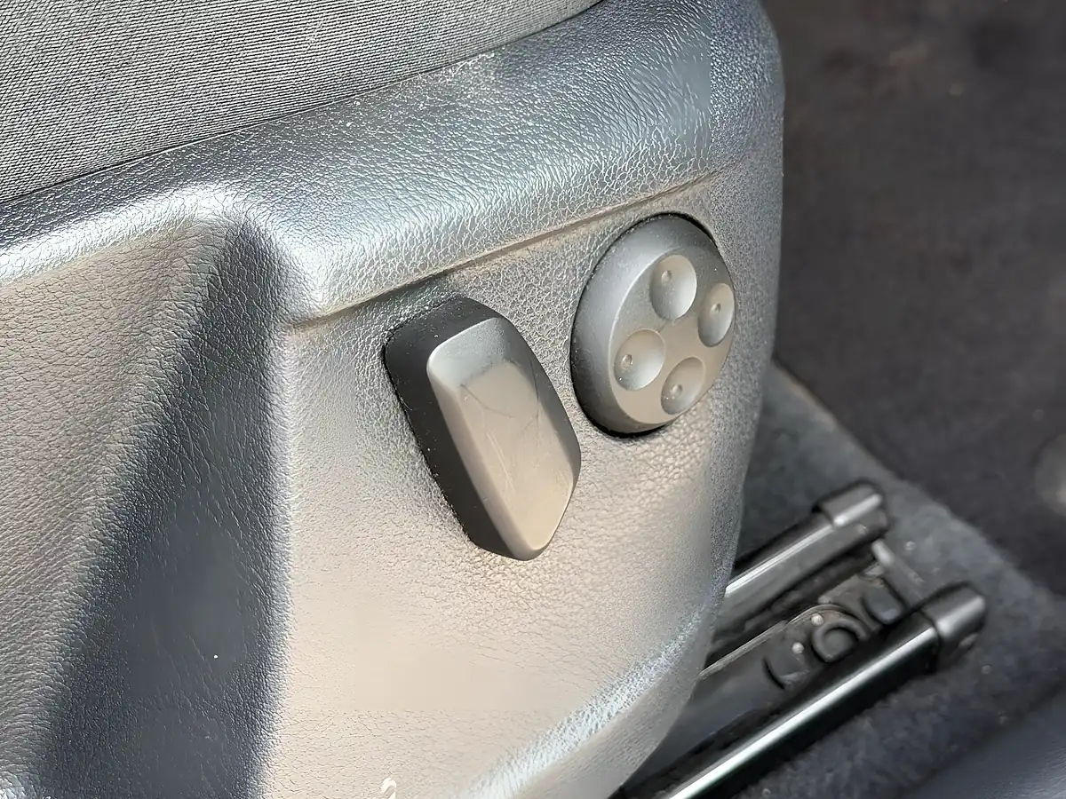 Used 2013 Volkswagen Sharan Se Blue - Interior and Exterior details 12
