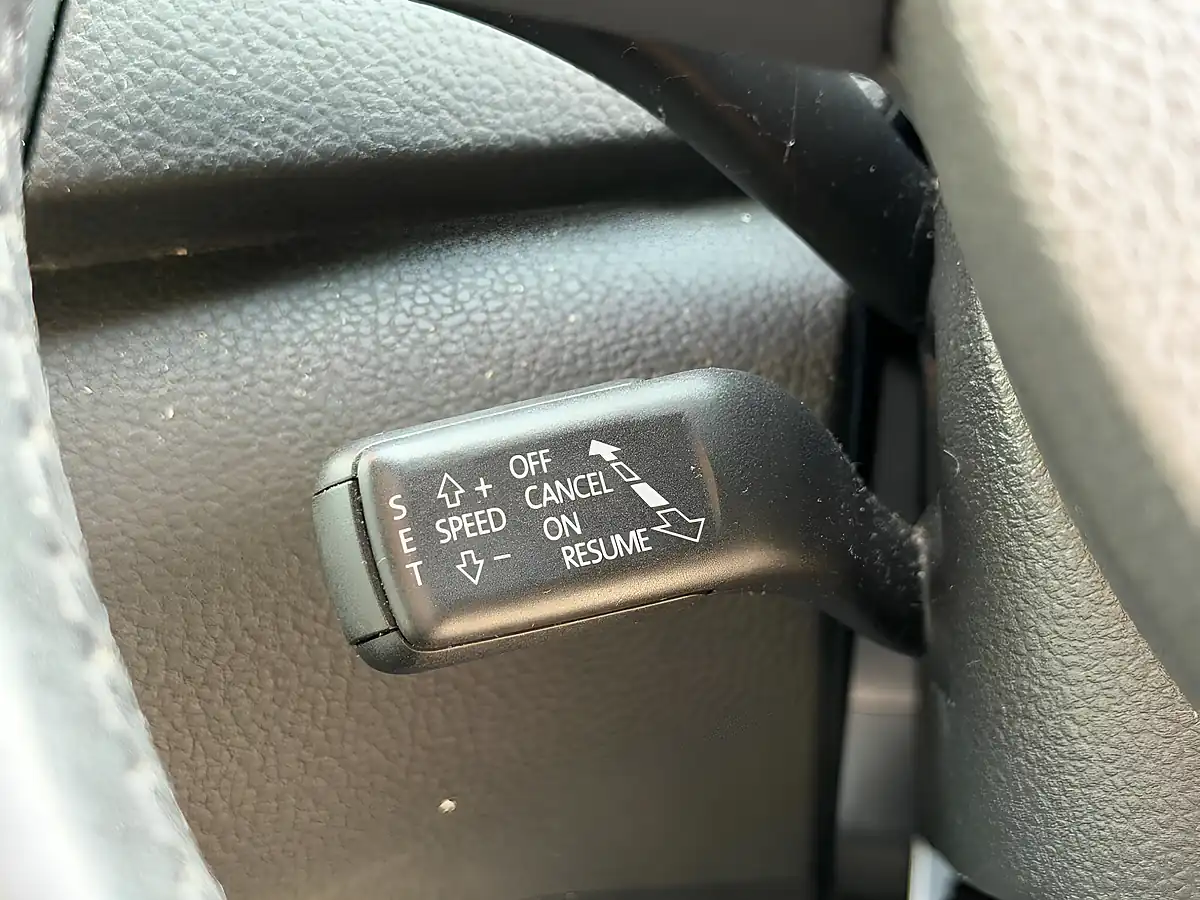 Used 2013 Volkswagen Sharan Se Blue - Interior and Exterior details 15