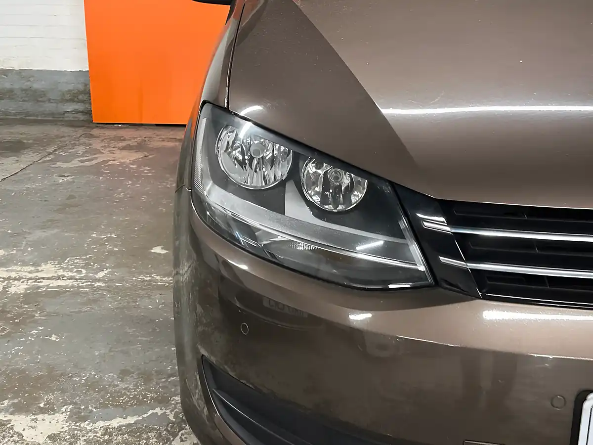 Used 2013 Volkswagen Sharan Se Brown - Interior and Exterior details 13