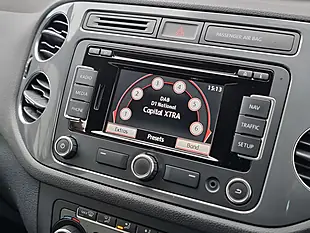 Used 2013 Volkswagen Tiguan Bluemotion Tech Match Silver - Interior and Exterior details 16