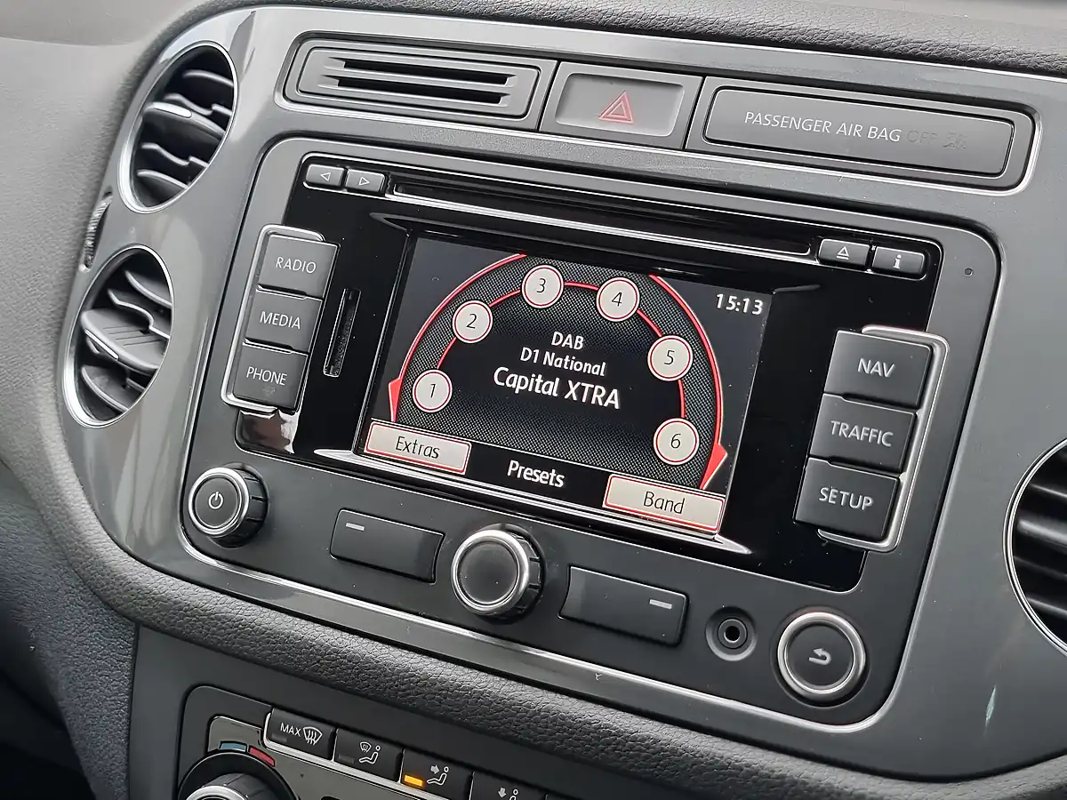 Used 2013 Volkswagen Tiguan Bluemotion Tech Match Silver - Interior and Exterior details 16