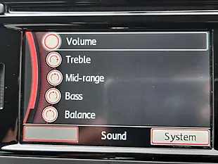 Used 2013 Volkswagen Tiguan Bluemotion Tech Match Silver - Interior and Exterior details 17