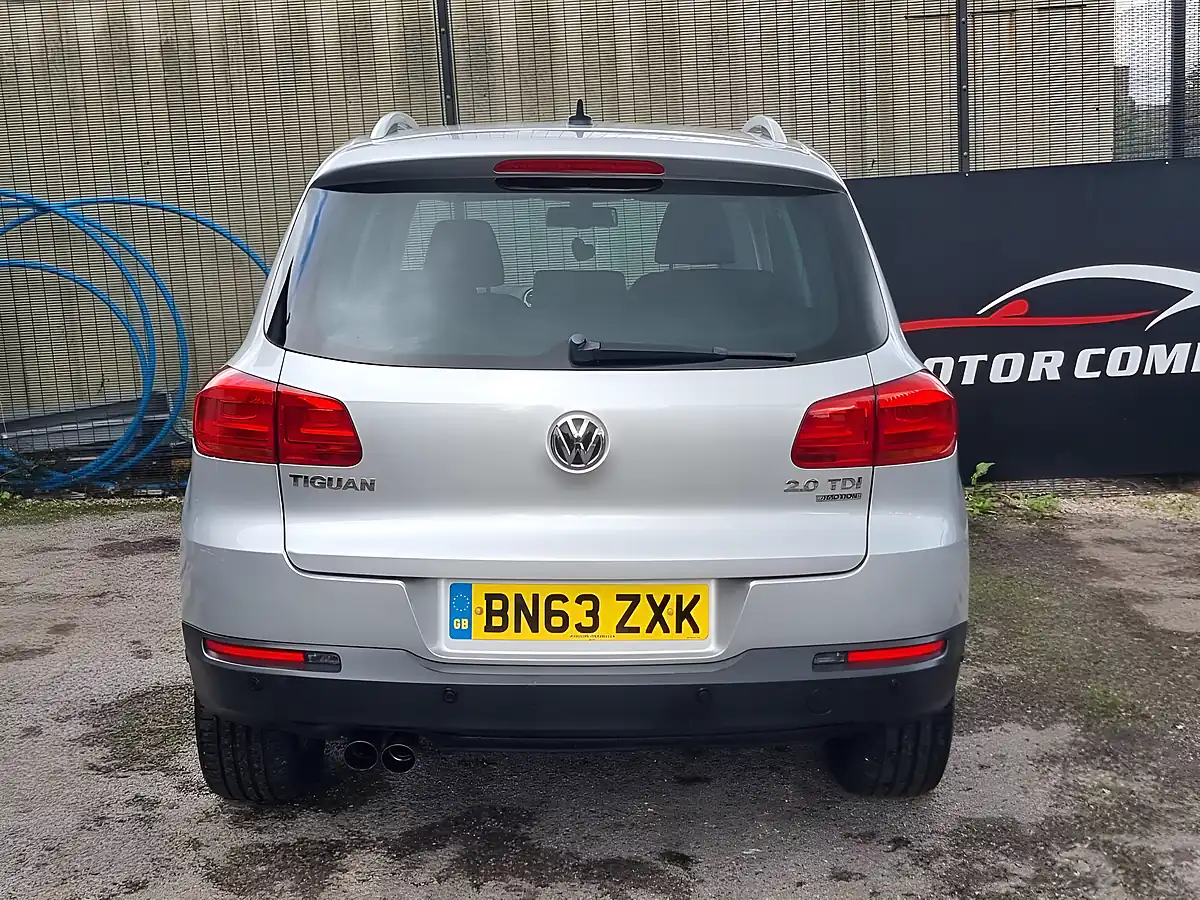 Used 2013 Volkswagen Tiguan Bluemotion Tech Match Silver - Interior and Exterior details 7
