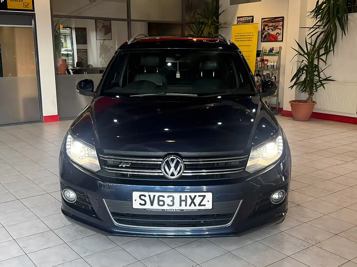 Used 2013 Volkswagen Tiguan Bluemotion Tech R-Line Blue - Interior and Exterior details 3