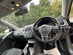 Used 2013 Volkswagen Tiguan Bluemotion Tech Se Black - Interior and Exterior details 10
