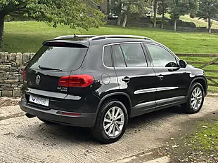 Used 2013 Volkswagen Tiguan Bluemotion Tech Se Black - Interior and Exterior details 11
