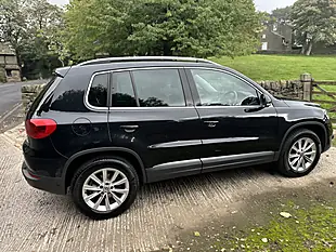 Used 2013 Volkswagen Tiguan Bluemotion Tech Se Black - Interior and Exterior details 13