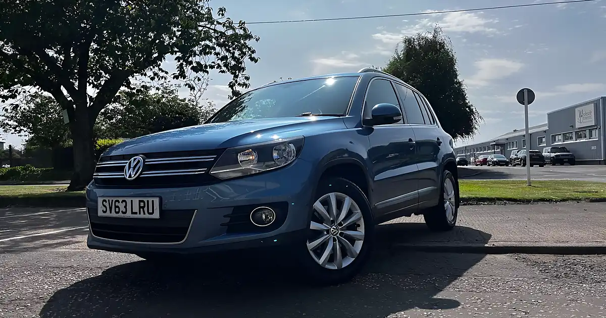 Used 2013 Volkswagen Tiguan Match Blue - Front View