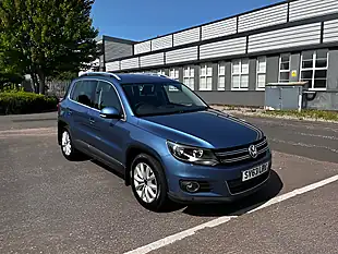 Used 2013 Volkswagen Tiguan Match Blue - Interior and Exterior details 16