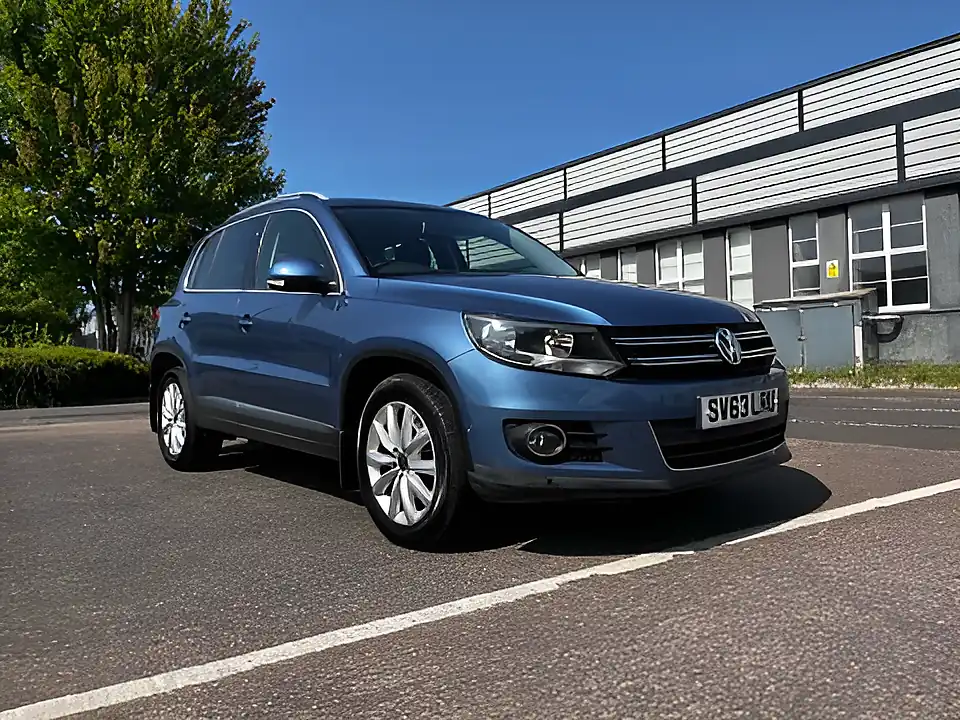 Used 2013 Volkswagen Tiguan Match Blue - Interior and Exterior details 5