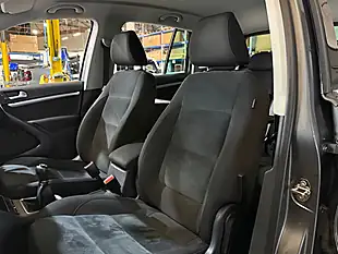 Used 2013 Volkswagen Tiguan Match Grey - Interior and Exterior details 16