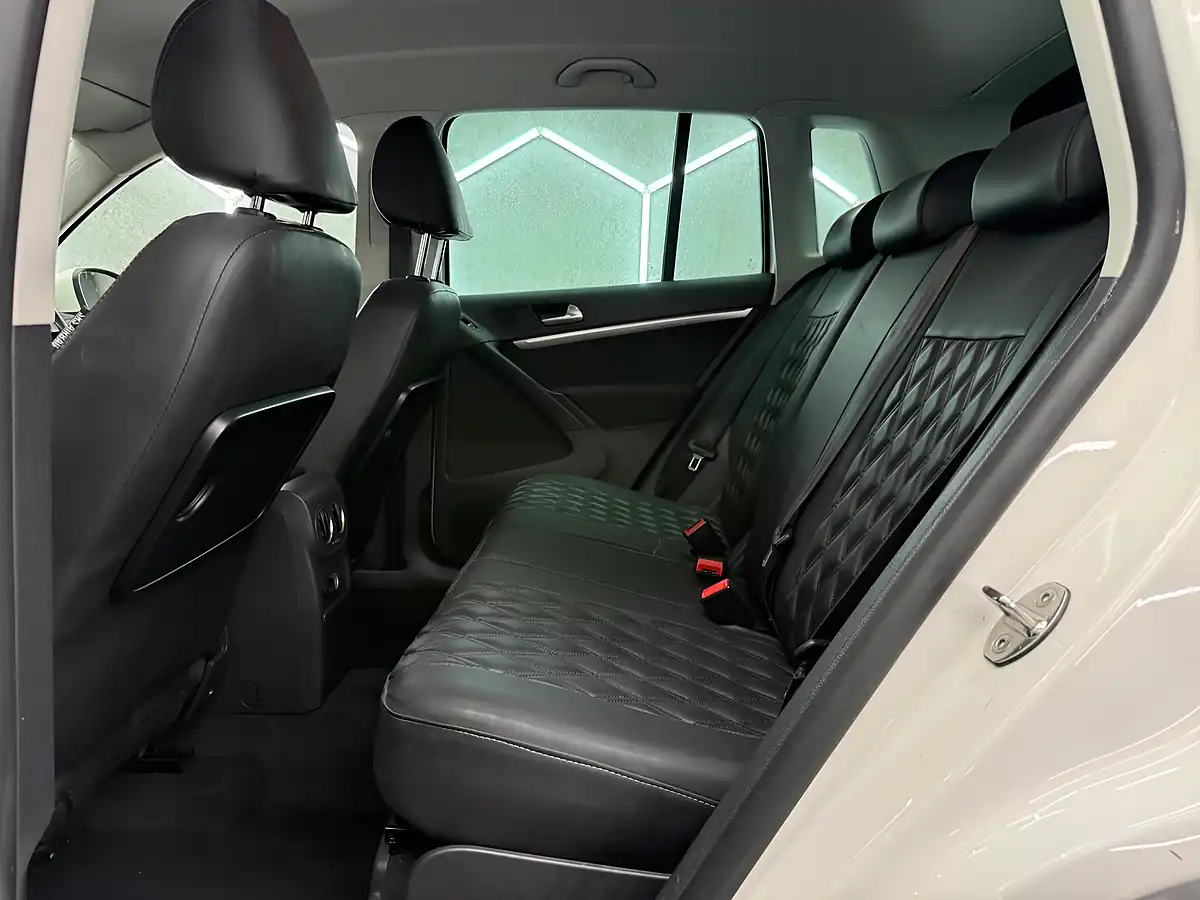 Used 2013 Volkswagen Tiguan Match White - Interior and Exterior details 16