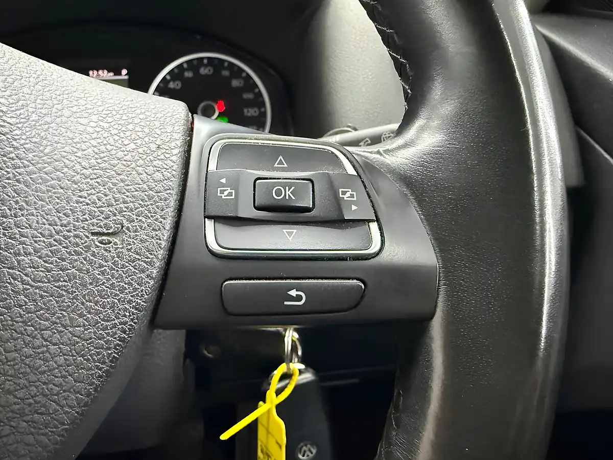 Used 2013 Volkswagen Tiguan Match White - Interior and Exterior details 19