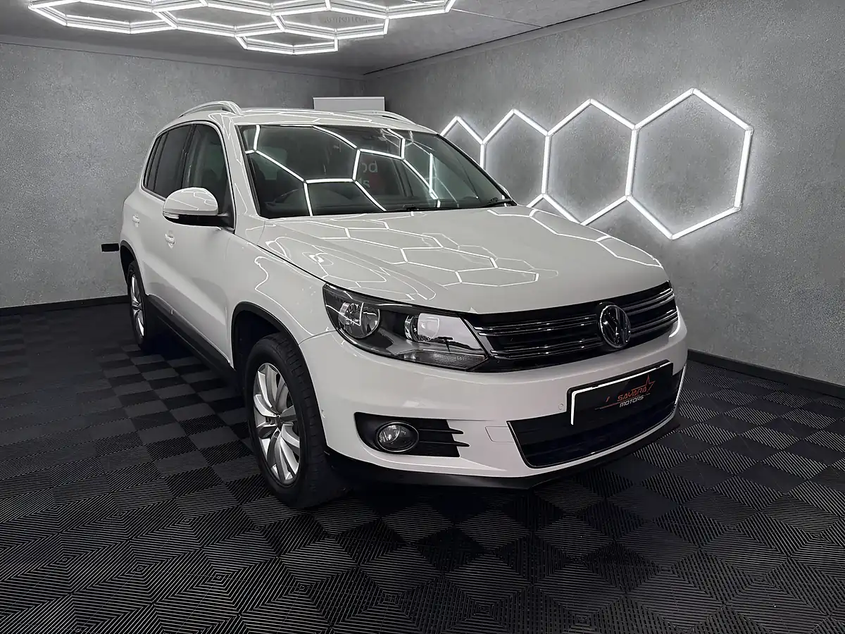 Used 2013 Volkswagen Tiguan Match White - Interior and Exterior details 4