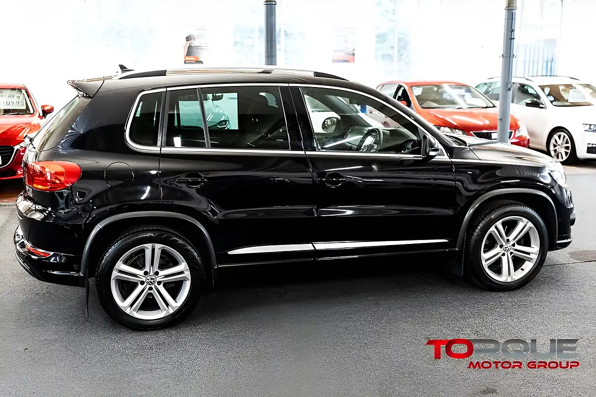 Used 2013 Volkswagen Tiguan R-Line Black - Interior and Exterior details 13