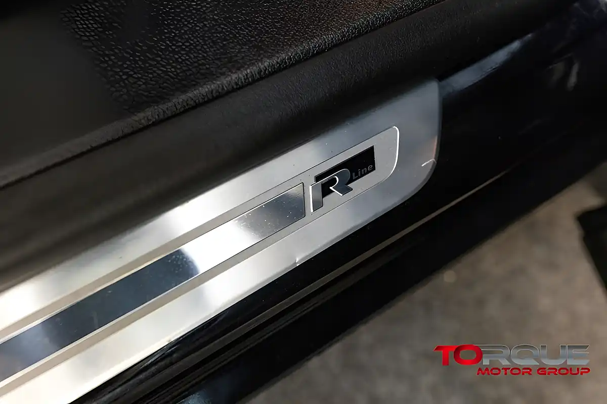Used 2013 Volkswagen Tiguan R-Line Black - Interior and Exterior details 17