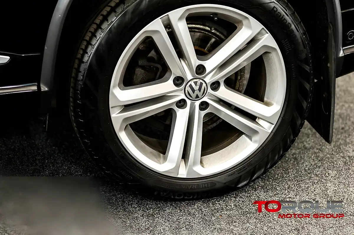 Used 2013 Volkswagen Tiguan R-Line Black - Interior and Exterior details 6