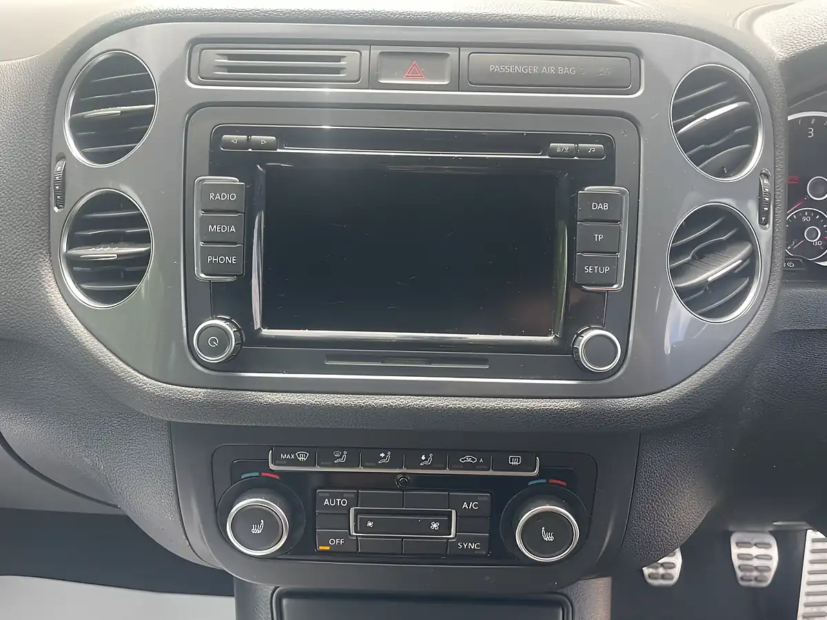 Used 2013 Volkswagen Tiguan R-Line Black - Interior and Exterior details 15