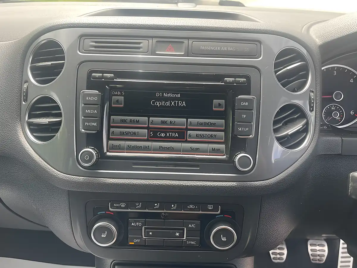 Used 2013 Volkswagen Tiguan R-Line Black - Interior and Exterior details 17