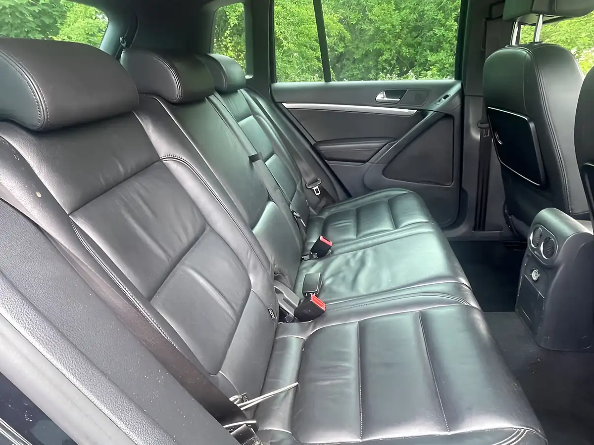 Used 2013 Volkswagen Tiguan R-Line Black - Interior and Exterior details 4
