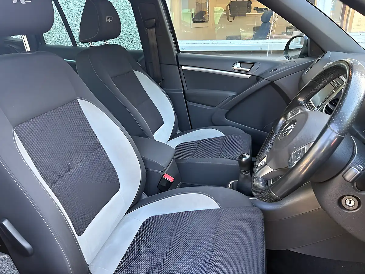 Used 2013 Volkswagen Tiguan R-Line Black - Interior and Exterior details 11