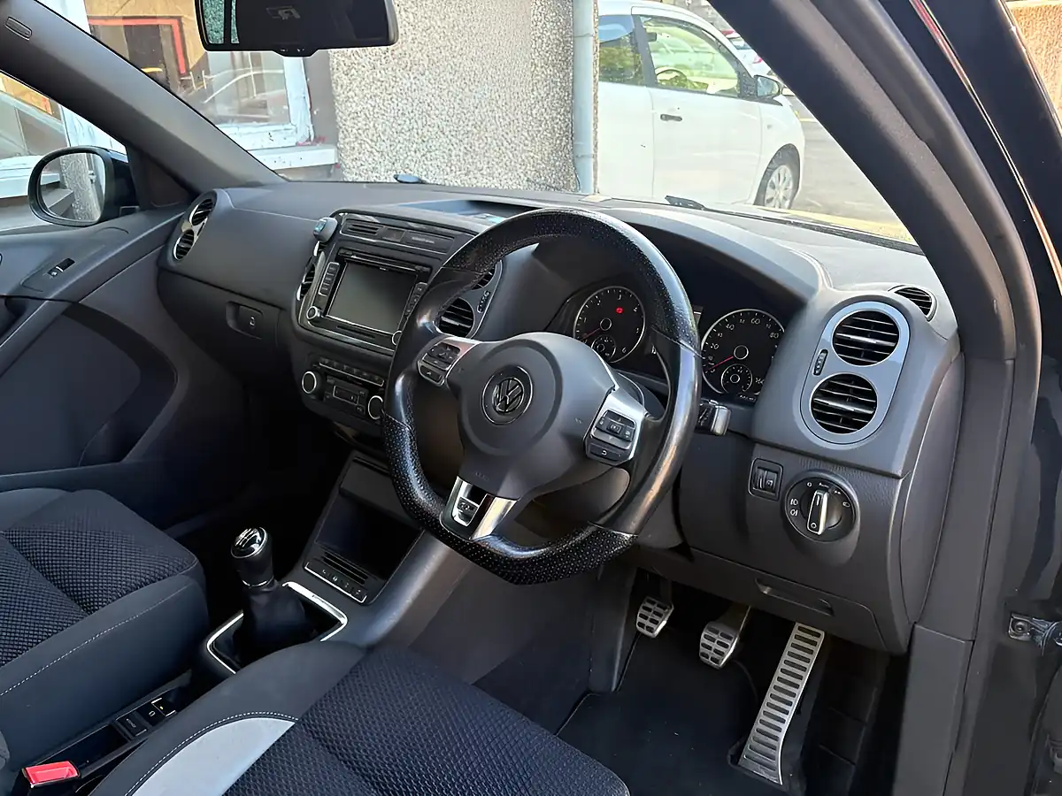 Used 2013 Volkswagen Tiguan R-Line Black - Interior and Exterior details 13